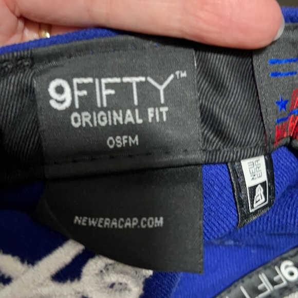 Two sided LA Dodgers baseball hat. - Picture 4 of 4